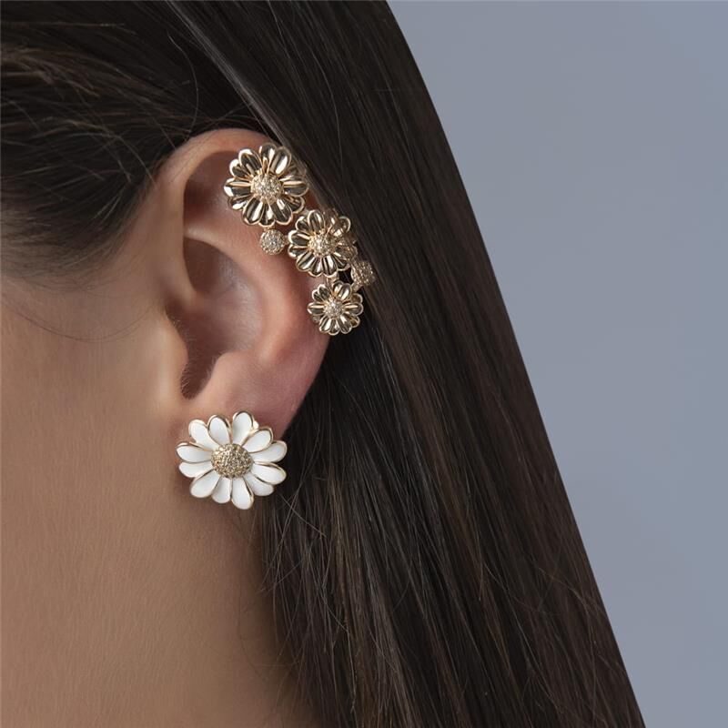 18kt Yellow Gold-Plated CZ Flower Ear Cuff