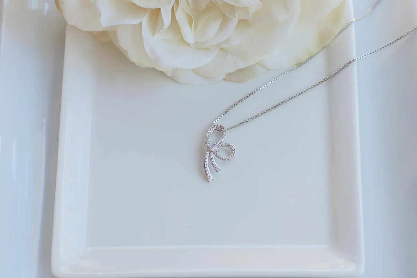 Bridesmaid Gifts | Knot Jewelry | Tie the Knot | Bridesmaid Jewelry | Knot Necklace | Mother's Day Gift | Friendship Jewelry