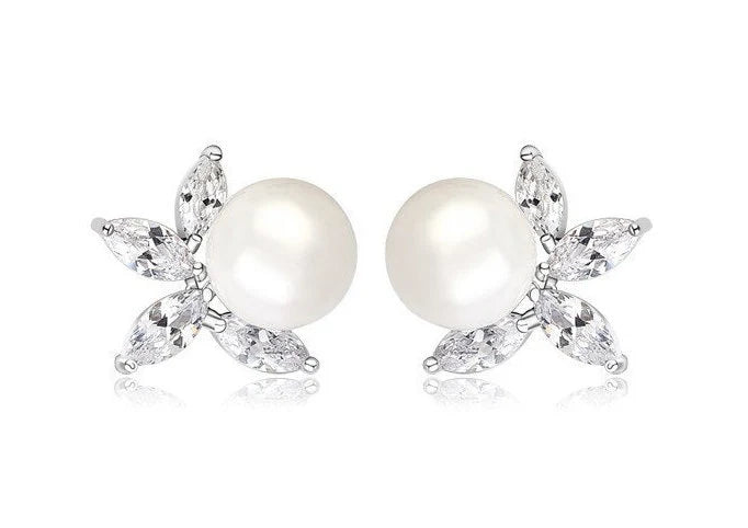 Bridesmaid Earrings, Bridal Earrings, Vintage Style Pearl Earrings, Wedding Earrings, Wedding Jewelry, Crystal Earrings, Leaf Pearl Studs